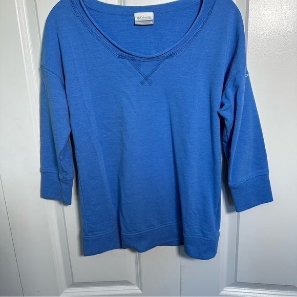 Columbia scoop neck light weight sweatshirt in royal blue, size extra small - Picture 5 of 6